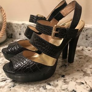 Michael kors heels size 8